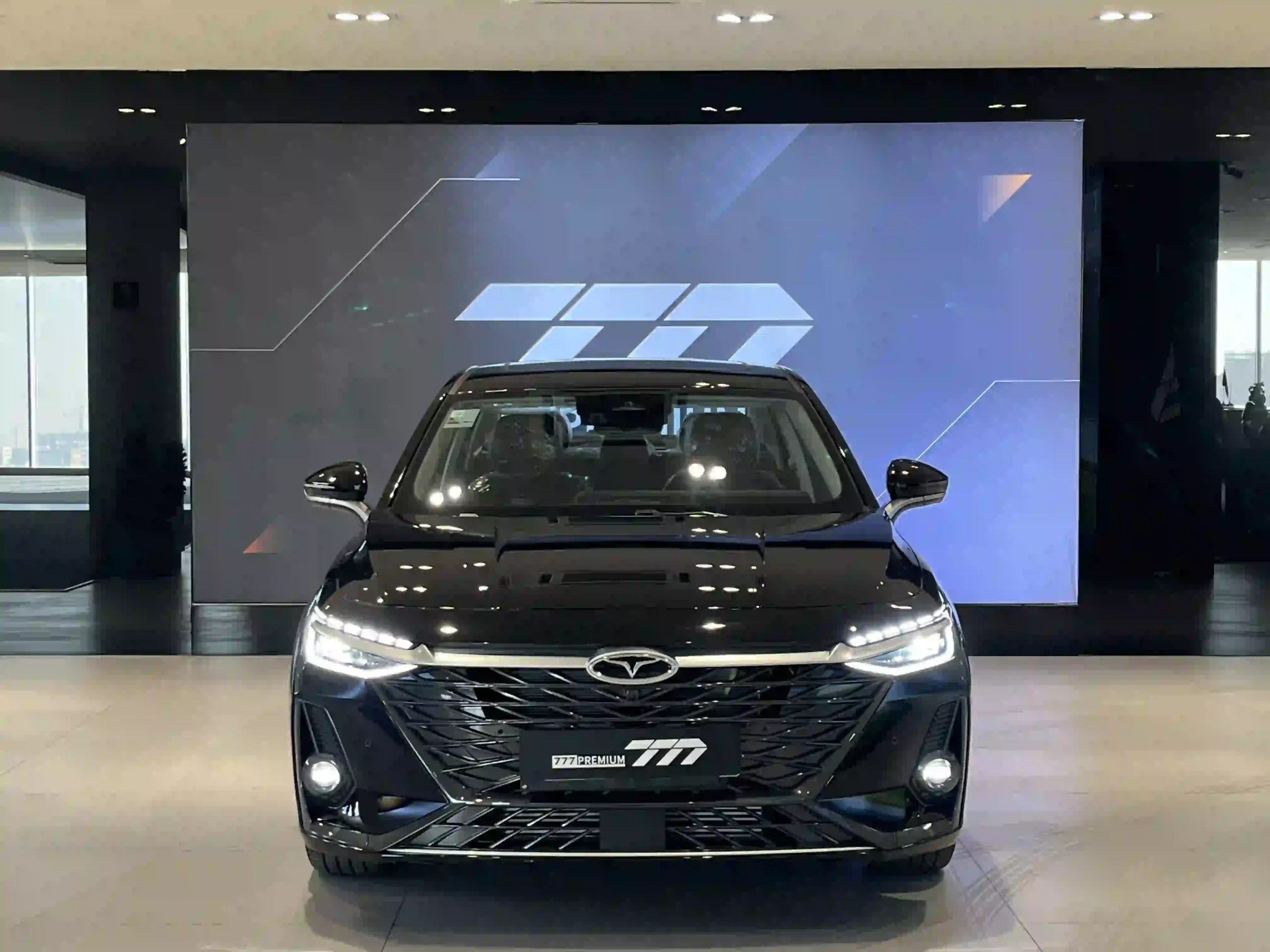 فونیکس آریزو 8 اکسلنت 1404