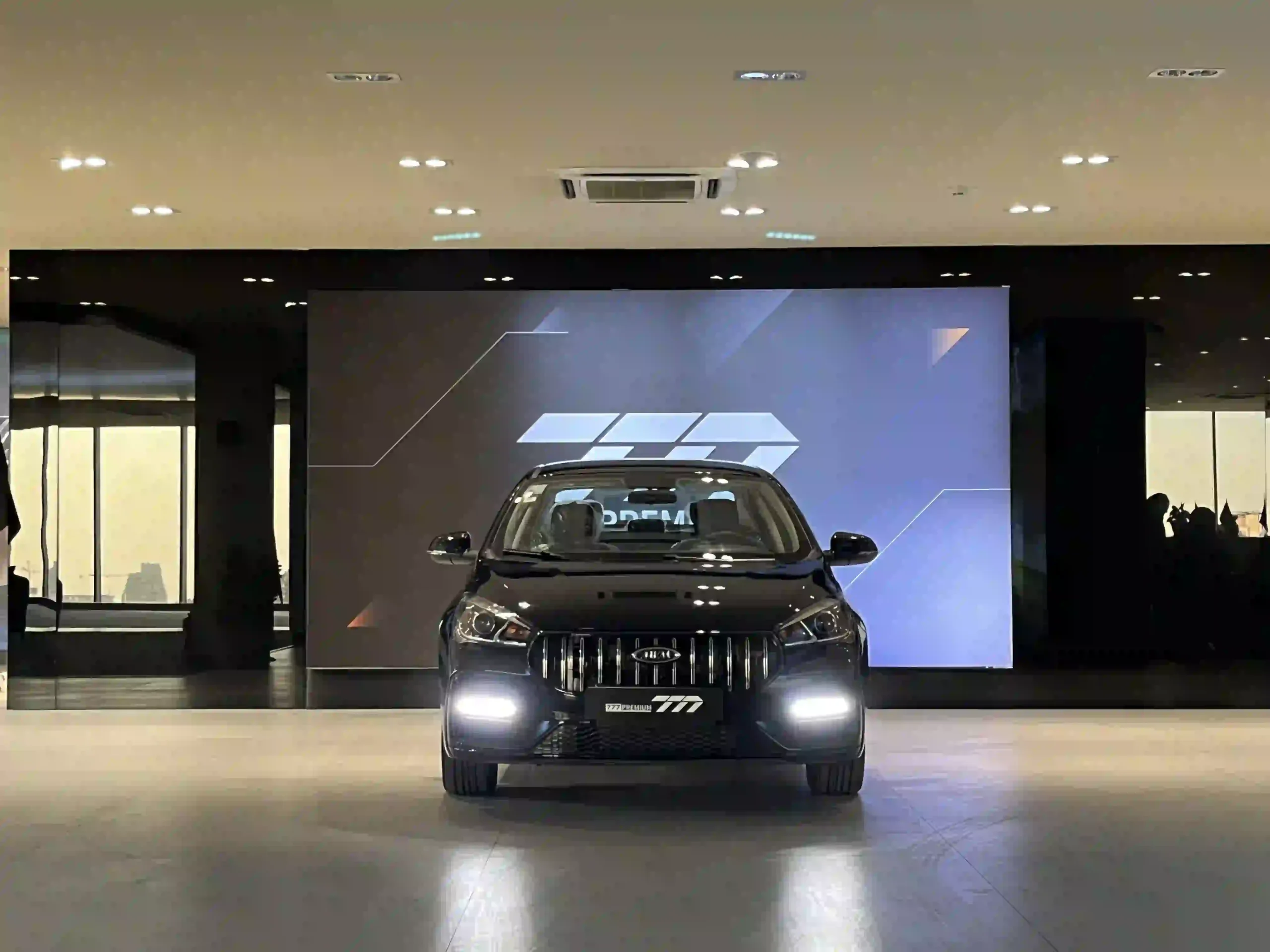 چری آریزو 5T اسپرت FL IE 1404