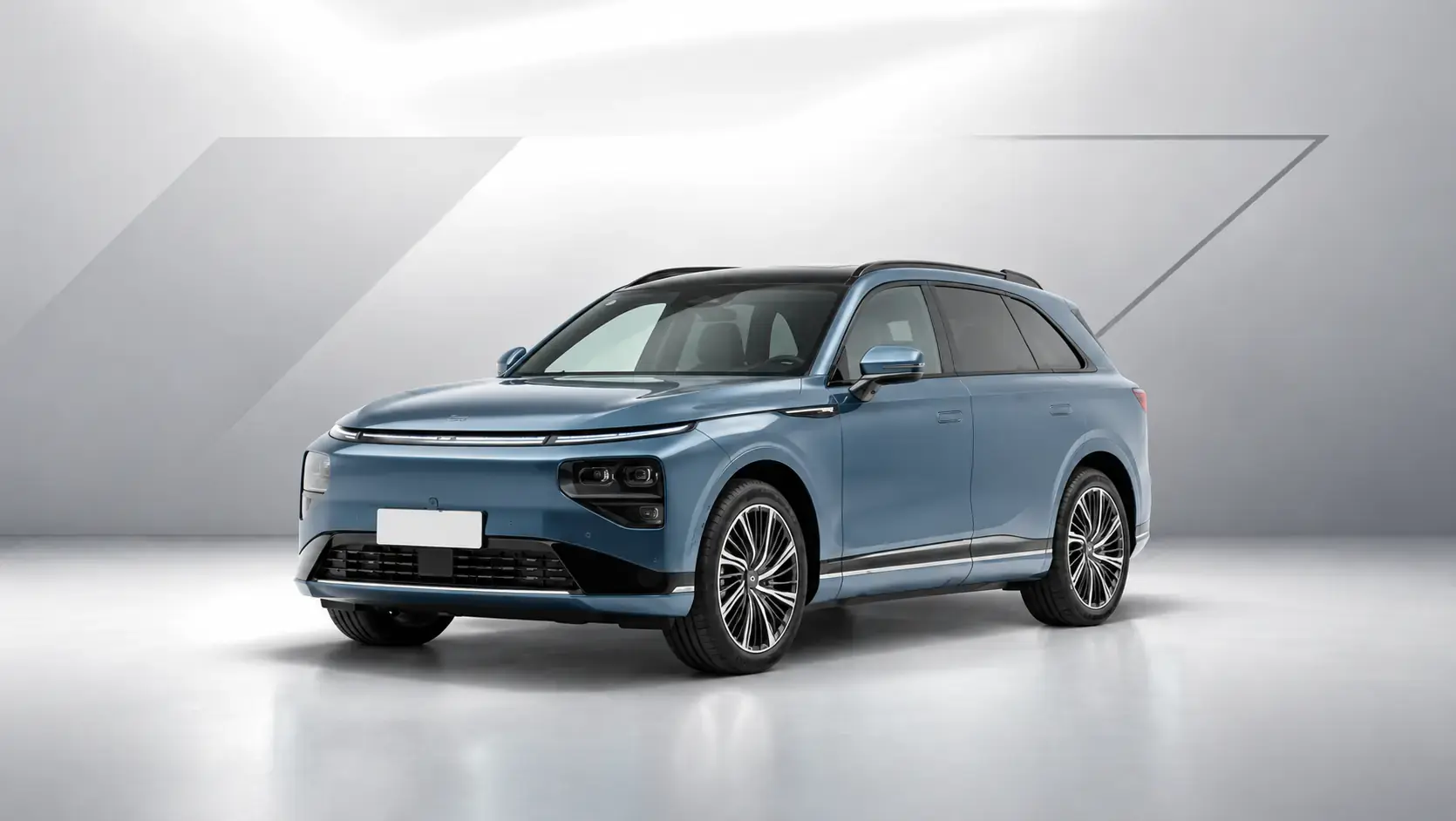 ایکس پنگ G9 680 Ultra Max AWD